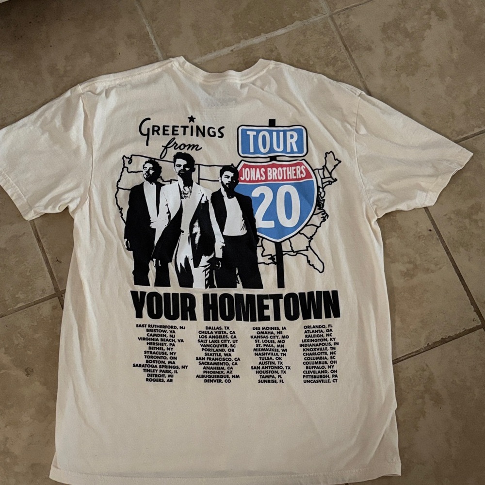 Jonas Brothers Tour Top